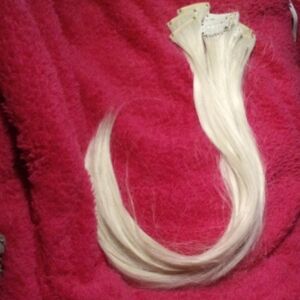 NWOT! 10pcs Platinum Blonde Clip-in Hair Extensions